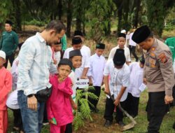 Hari Santri Nasional, Polsek Pangkalan Lesung Gelar Penanaman Pohon Bersama Santri