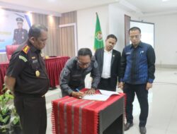 Pemkab Tapanuli Utara Serahkan Hibah Tanah Untuk Kejaksaan Negeri Tapanuli Utara