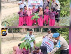 Polisi Ajak Pelajar Tanam Pohon Dukung Program Penghijauan