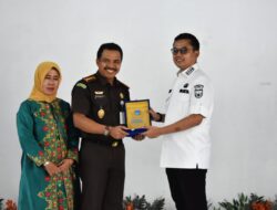 Suasana Haru Penuh Kehangatan Warnai Lepas Sambut Kepala Kejaksaan Negeri Langsa