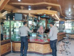 Jaga Kamtibmas, Polsek Pangkalan Kerinci Giatkan Patroli di Pusat Keramaian