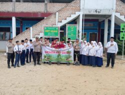 Dukung Program Kapolda Riau, Polsek Pangkalan Kerinci Gelar Aksi Penanaman Pohon