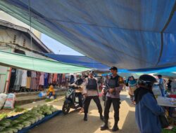 Cegah Gangguan Kamtibmas, Polsek Ukui Intensifkan Patroli di Pasar Baru