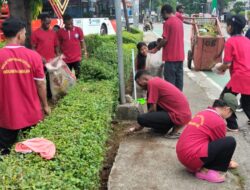 Taman Cut Mutia: Panggung Kolaborasi! PGLII dan Ratusan Relawan Wujudkan Mimpi Bekasi Bersih!