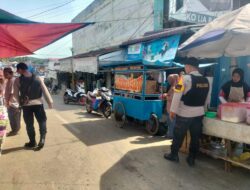 Polsek Ukui Rutin Patroli Pasar, Warga Dapat Rasa Aman Berbelanja