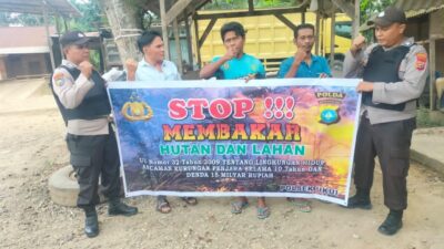 Polri Hadir di Tengah Masyarakat, Edukasi Pencegahan Karhutla di Ukui