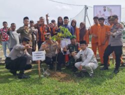 Tanam 17 Pohon Buah, Polisi Peringati Hari Pohon Sedunia
