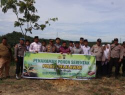 Hari Pohon Nasional 2025: Polsek Pangkalan Lesung Bersama Masyarakat Tanam Bibit Pohon