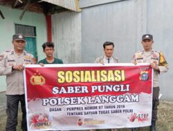 Polisi Sosialisasi Saber Pungli di Segati Pelalawan, Warga Diimbau Tolak Calo