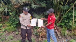 Tekan Risiko Kebakaran Lahan, Polsek Kuala Kampar Turun Sosialisasikan Maklumat Kapolda