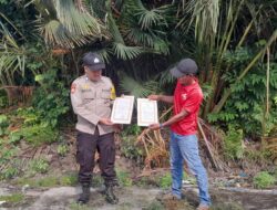 Tekan Risiko Kebakaran Lahan, Polsek Kuala Kampar Turun Sosialisasikan Maklumat Kapolda