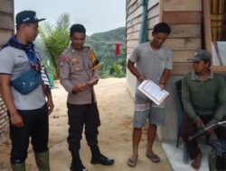 Polisi Bersama TNI Patroli Daerah Rawan Karhutla, Sosialisasikan Maklumat Kapolda Riau