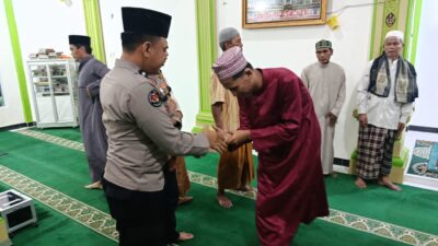 Gelar Shalat Subuh Berjemaah, Ciptakan Harkamtibmas yang Sejuk dan Damai