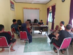 Polsek Bunut Ajak Warga Desa Merbau dan Keriung Bijak Gunakan Medsos dan Jaga Keamanan