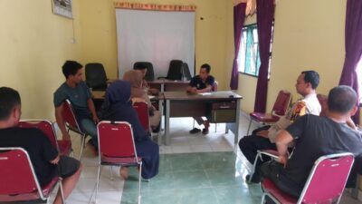 Polsek Bunut Ajak Warga Desa Merbau dan Keriung Bijak Gunakan Medsos dan Jaga Keamanan