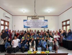 Polisi dan Kader Posyandu Bersinergi di Pelatihan PMT Kerumutan