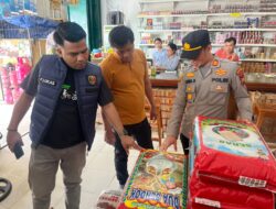 Polsek Ukui Pantau Harga dan Stok Bahan Pokok Jelang Natal dan Tahun Baru