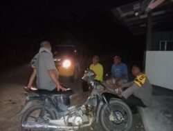 Patroli Malam, Polsek Kerumutan Pastikan Keamanan Desa Banjar Panjang