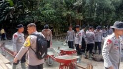 Polri Bersama Pemda Bangun Hunian Sementara untuk Pengungsi di Pesisir Selatan