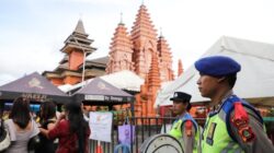Pelayanan Polri dengan Sepenuh Hati, Berikan  Pengamanan Natal di Gereja Katedral Renon