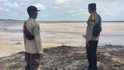 Polsek Teluk Meranti Patroli Pantai Ogis untuk Amankan Wisata Ombak Bono