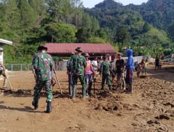 Koramil 03/Pegasing Bersama Warga Bersihkan Masjid Desa Tebuk