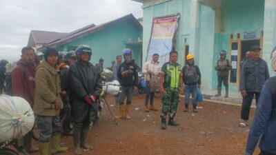 Babinsa Koramil 07/Atu Lintang Hadiri Pemberangkatan Bantuan Sandang Pangan ke Kecamatan Linge