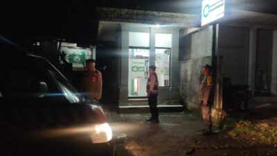 Rutiniras Personil Polsek Bebandem Laksanakan Blue Light Patrol, Mencegah dan Antisipasi Gangguan Kamtibmas