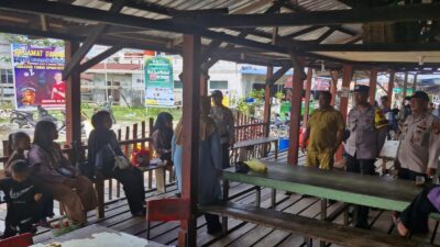 Antisipasi Banjir, Polsek Kuala Kampar Gelar Sosialisasi ke Warga