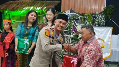 Natal Aman di Kerumutan, Polisi Dampingi Ibadah Jemaat GPIB