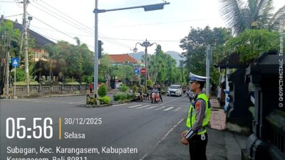 Pastikan Kelancaran Lalu Lintas Personil Lantas, Lakukan Gatur Lalin di Ktl 2