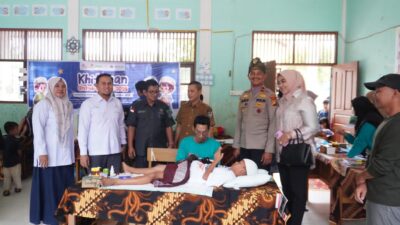 Sinergi Polri, Pemerintah, dan PT EMP dalam Sunat Massal di Kerumutan