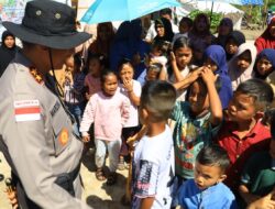 Kapolres Bener Meriah Dampingi Kapolda Aceh Salurkan Bantuan untuk Pengungsi Banjir dan Longsor