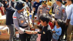 Pascapanik Aktivitas Gunung Burni Telong, Kapolres Bener Meriah Dampingi Kapolda Aceh Kunjungi Pengungsian Warga