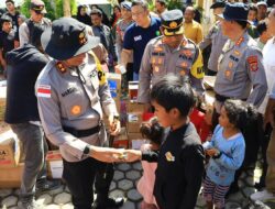 Pascapanik Aktivitas Gunung Burni Telong, Kapolres Bener Meriah Dampingi Kapolda Aceh Kunjungi Pengungsian Warga