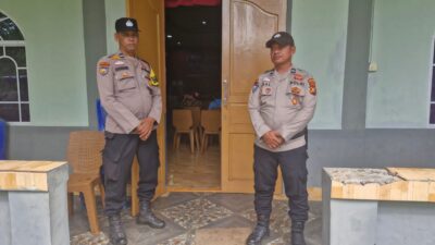 Pastikan Aman, Polisi Patroli Ibadah Tahun Baru di Tiga Gereja Kuala Kampar