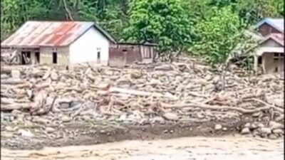 Selamatkan Warga Terseret Arus Anggota Kodim 0106 Aceh Tengah Terjun Ke Sungai