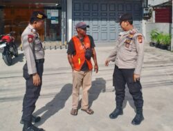 Personel Polsek Pangkalan Kerinci Awasi ATM dan Swalayan untuk Antisipasi C3