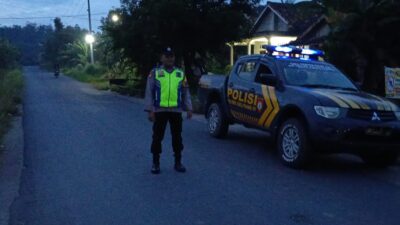 Jaga Kamtibmas, Polsek Belitang III Rutin Laksanakan Patroli Subuh
