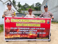 Cegah Karhutla Sejak Dini, Polisi Datangi Warga Desa Segati