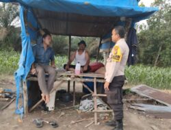 Polsek Bunut dan TNI Bersinergi Laksanakan Patroli Cegah Karhutla di Desa Petani