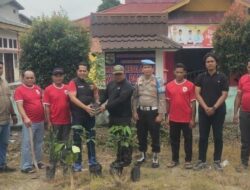 Polsek Teluk Meranti Tanam 1.000 Pohon dalam Program Penghijauan Kapolda Riau