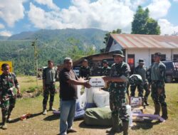 Pengungsi Delung Sekinel Terharu, TNI-AD Bantu Alat Air Siap Dikomsumsi
