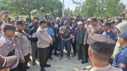 Ratusan Warga Desa Serapung Gelar Aksi di PT. SPA, Mediasi Berhasil Digelar