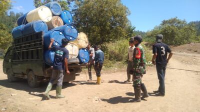 Kodim 0106/Aceh Tengah Salurkan Bantuan Logistik Drum Plastik Untuk Bahan Jembatan Apung