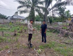 Bhabinkamtibmas Polsek Bunut Lakukan Silaturahmi Cooling System di Desa Merbau dan Keriung