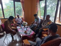 Bhabinkamtibmas Polsek Langgam Sambangi Tokoh Adat untuk Jaga Kamtibmas