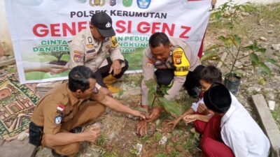 Dukung Program Kapolda Riau, Polsek Kerumutan Lakukan Penanaman Pohon