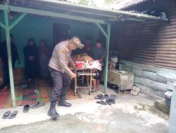 IPTU Budi Santoso Ikut Proses Pemakaman Warga, Pastikan Situasi Aman dan Kondusif