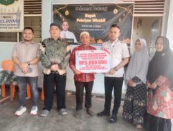 Senyum Bahagia Siswa/i MDTA Nurul Jannah Sambut Bantuan Renovasi Sekolah dari Direktur Utama PT Gren Palma Jaya Riau Pebriyan Winaldi